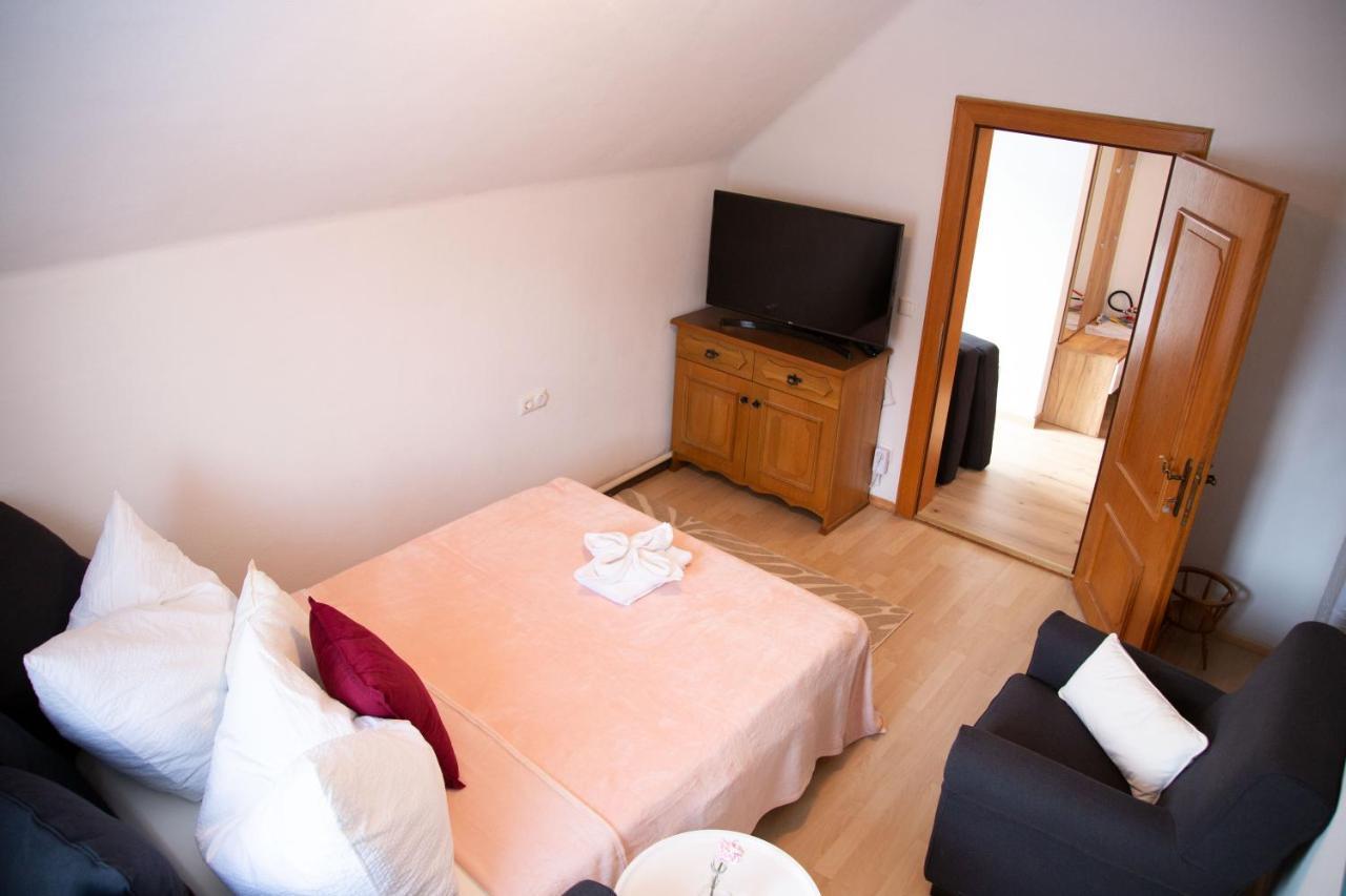 Apartments Marie A ฮัลล์สตัทท์ ภายนอก รูปภาพ
